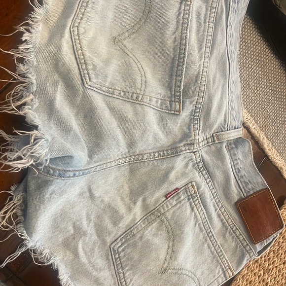 Reformation Levi’s shorts - Picture 2 of 2